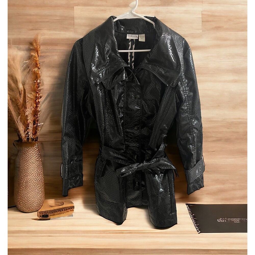 Chico’s Womens Jacket Coat Sz 2 Black Snake Print Mid Length Belted Lightweight